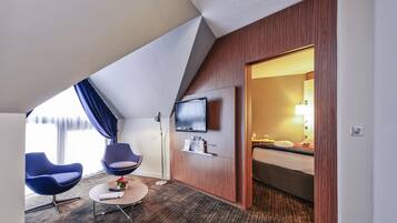 Superior Suite, 1 King Bed with Sofa bed | Minibar, in-room safe, blackout curtains, soundproofing