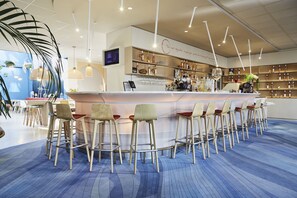 Bar (in der Unterkunft)