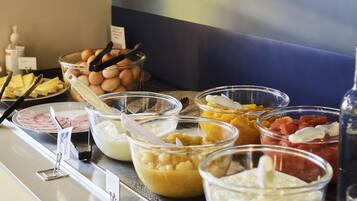 Petit déjeuner buffet compris tous les jours