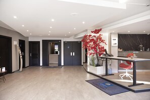 Lobby - Comfort Hotel Lille L'Union (Tourcoing)
