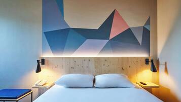 Standard Room, 1 Double Bed | Blackout curtains, soundproofing, free cots/infant beds, free WiFi