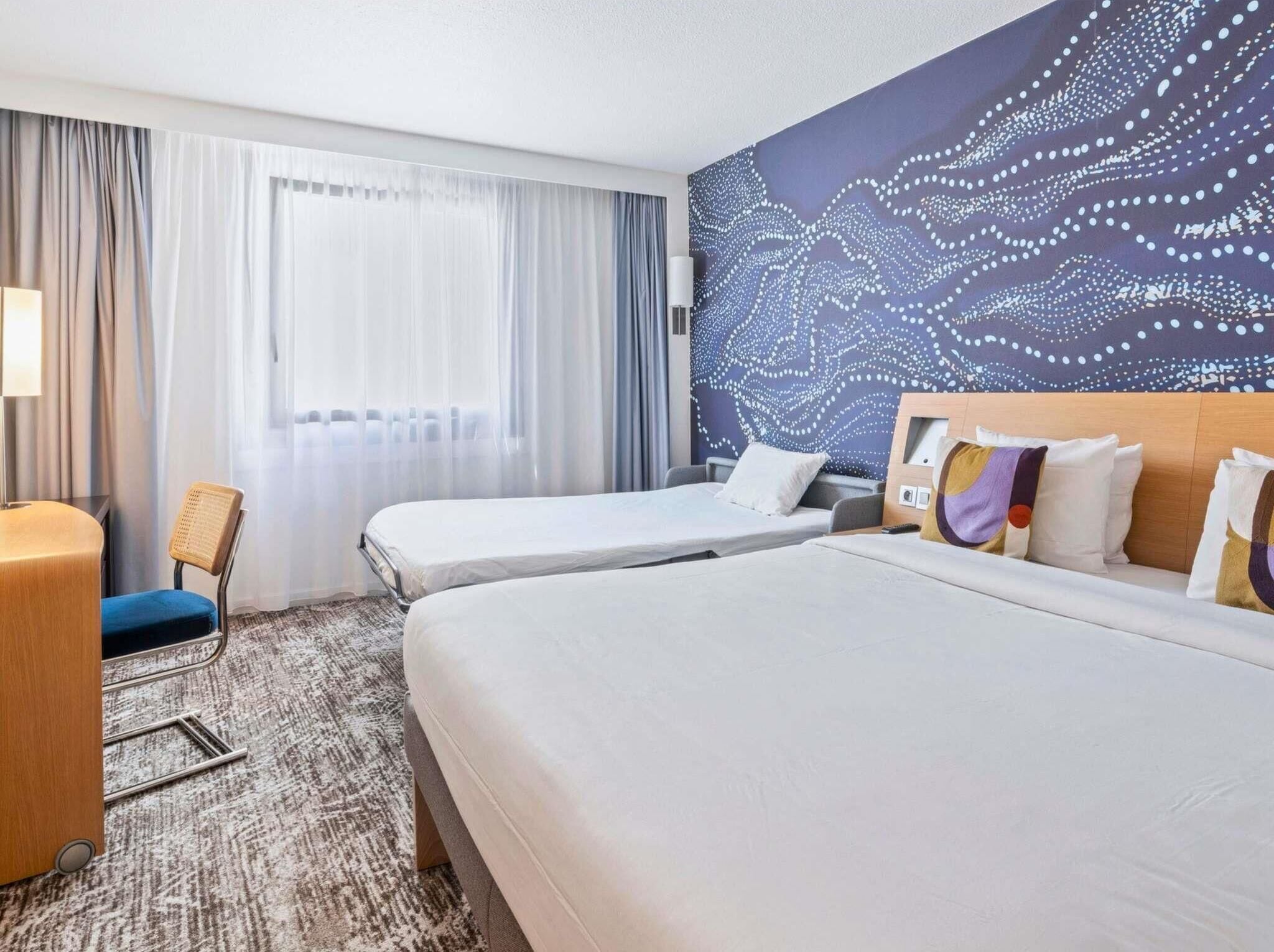 Classic Room, 1 Double Bed | Premium bedding, minibar, in-room safe, blackout drapes