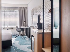 Executive-Zimmer, 1 King-Bett | Zimmersafe, Schreibtisch, laptopgeeigneter Arbeitsplatz