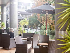 Bar (on property) - Novotel Tainui Hamilton (Hamilton)