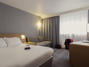 Premium bedding, in-room safe, individually furnished, desk - Novotel Roissy Saint-Witz (Saint-Witz)