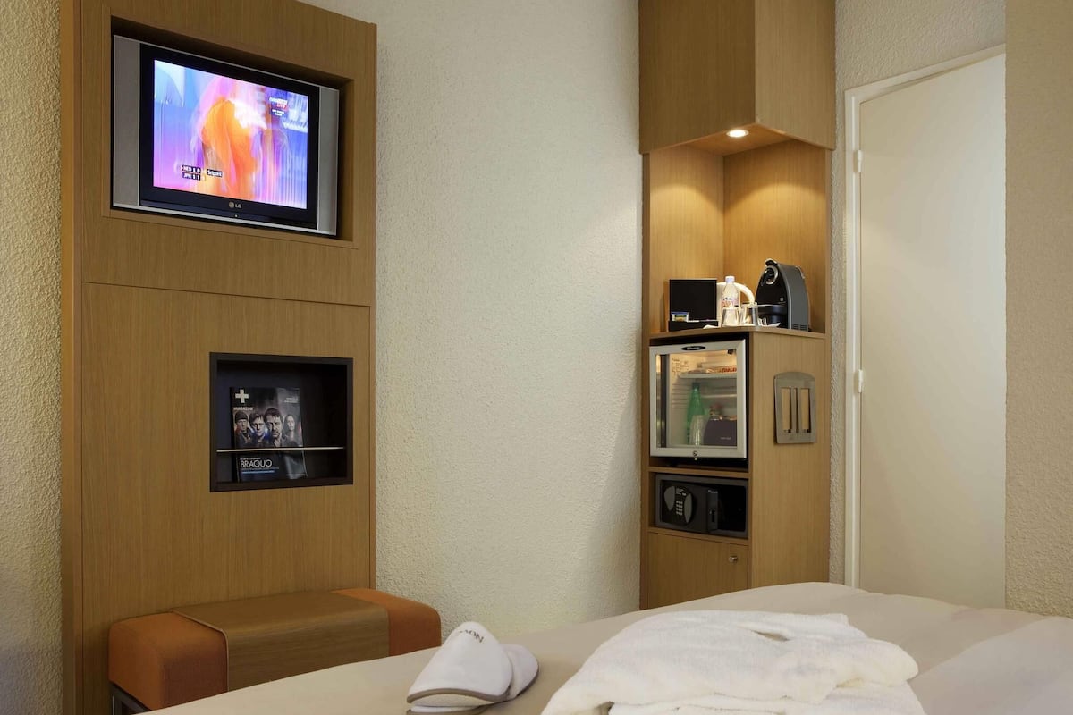 Executive Room, 1 Double Bed with Sofa bed