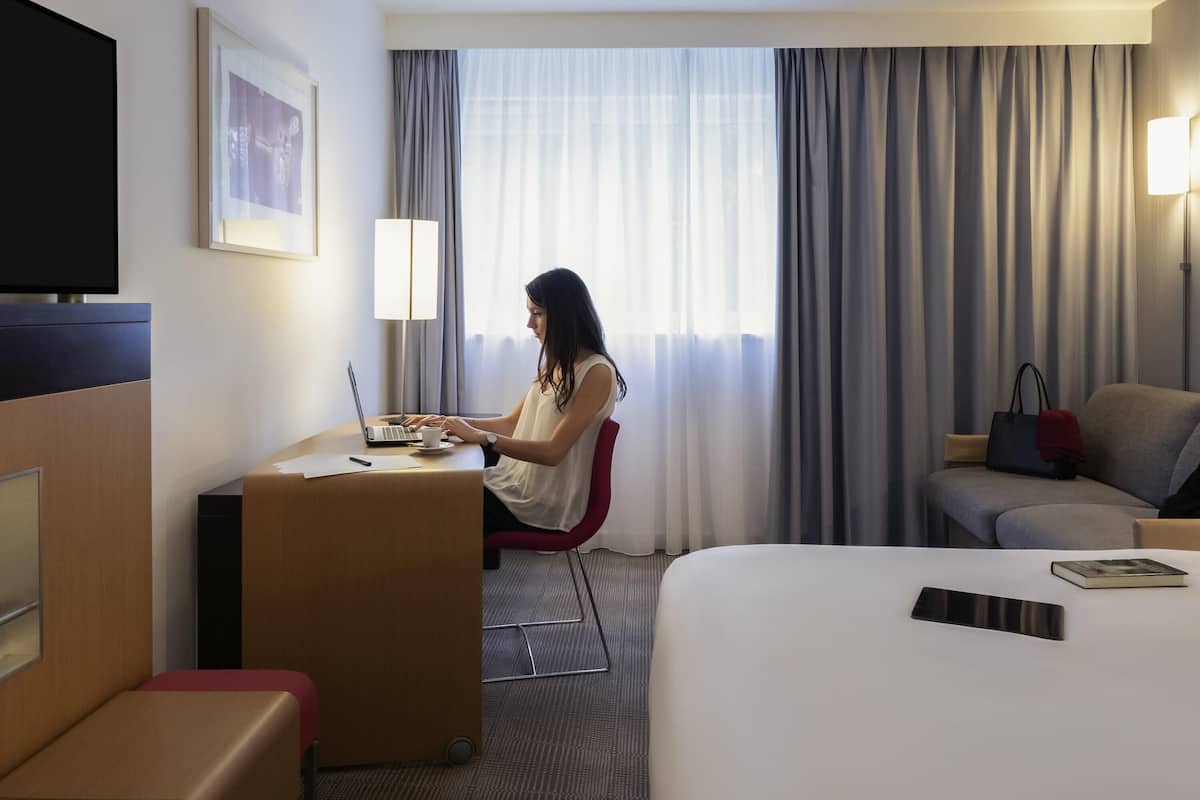 1 quarto, roupas de cama premium, cofres nos quartos