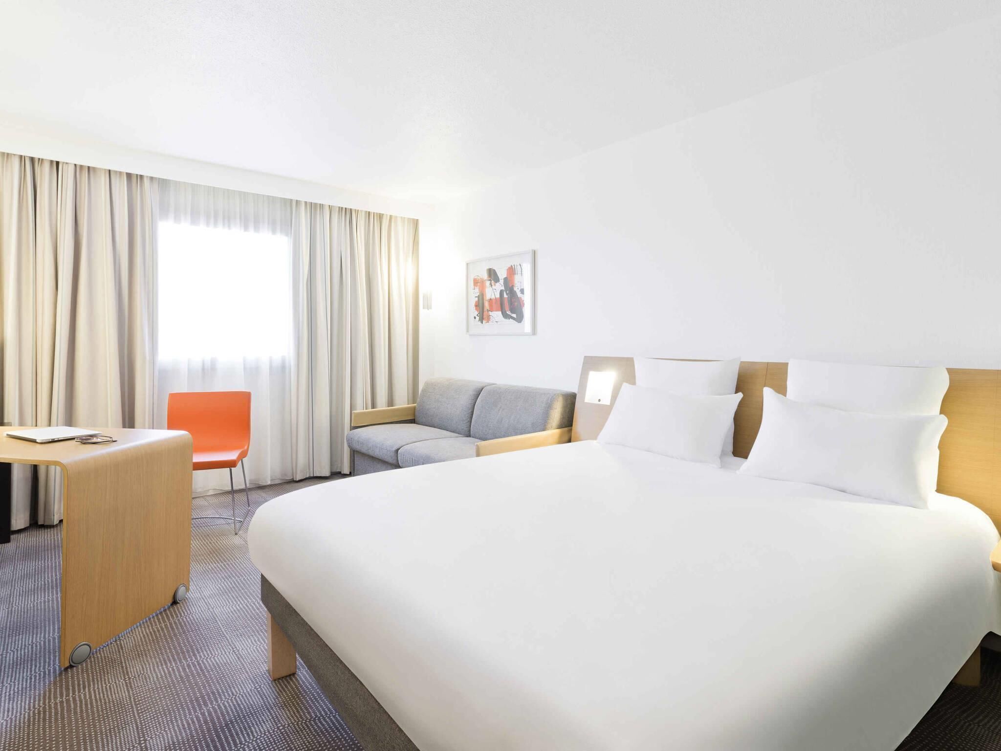 Quarto superior, 1 cama de casal e sofá-cama | Roupas de cama premium, cofres nos quartos, escrivaninha