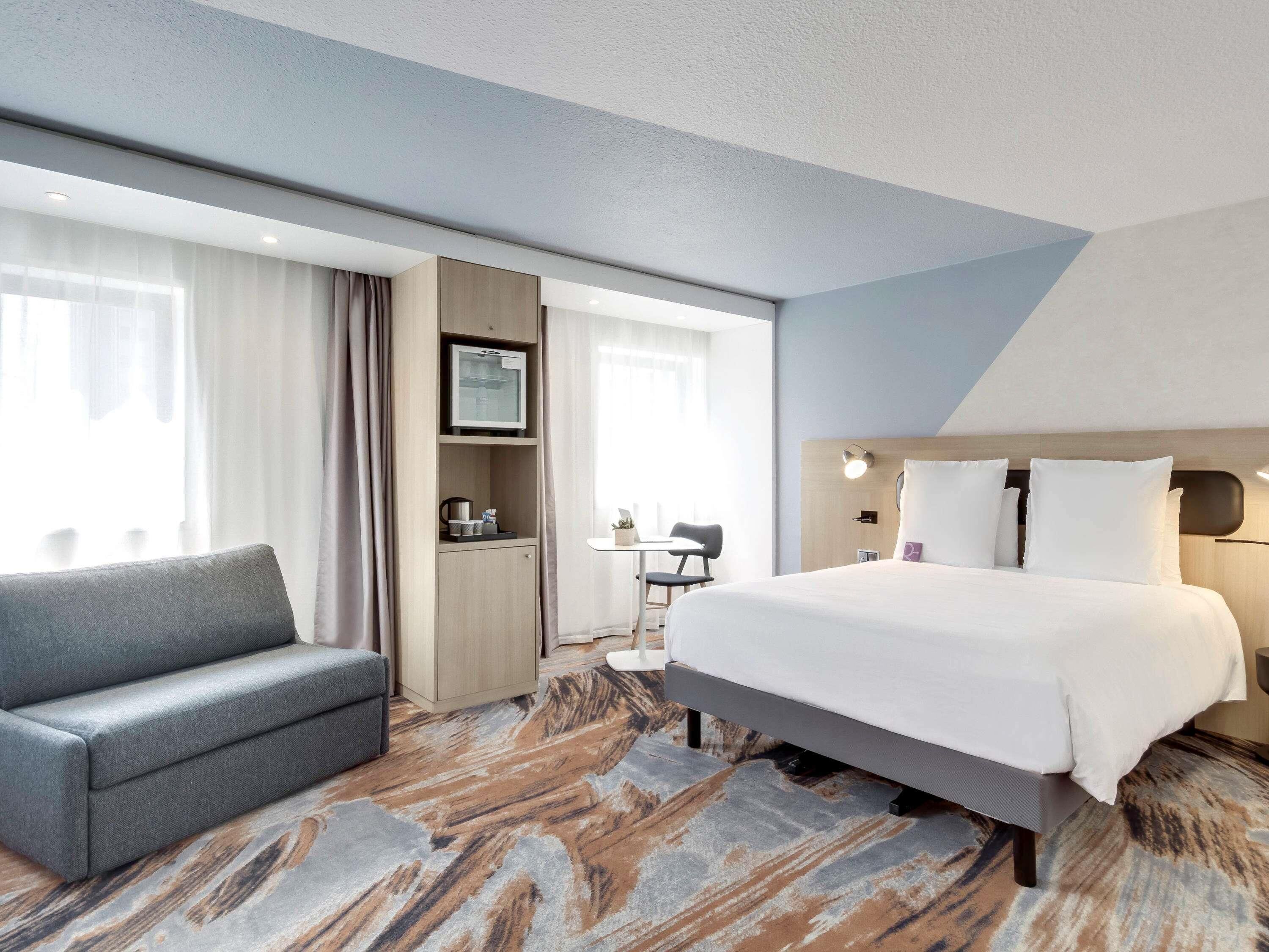Privilege, Habitación, varias camas | Ropa de cama de alta calidad, minibar, caja fuerte y escritorio