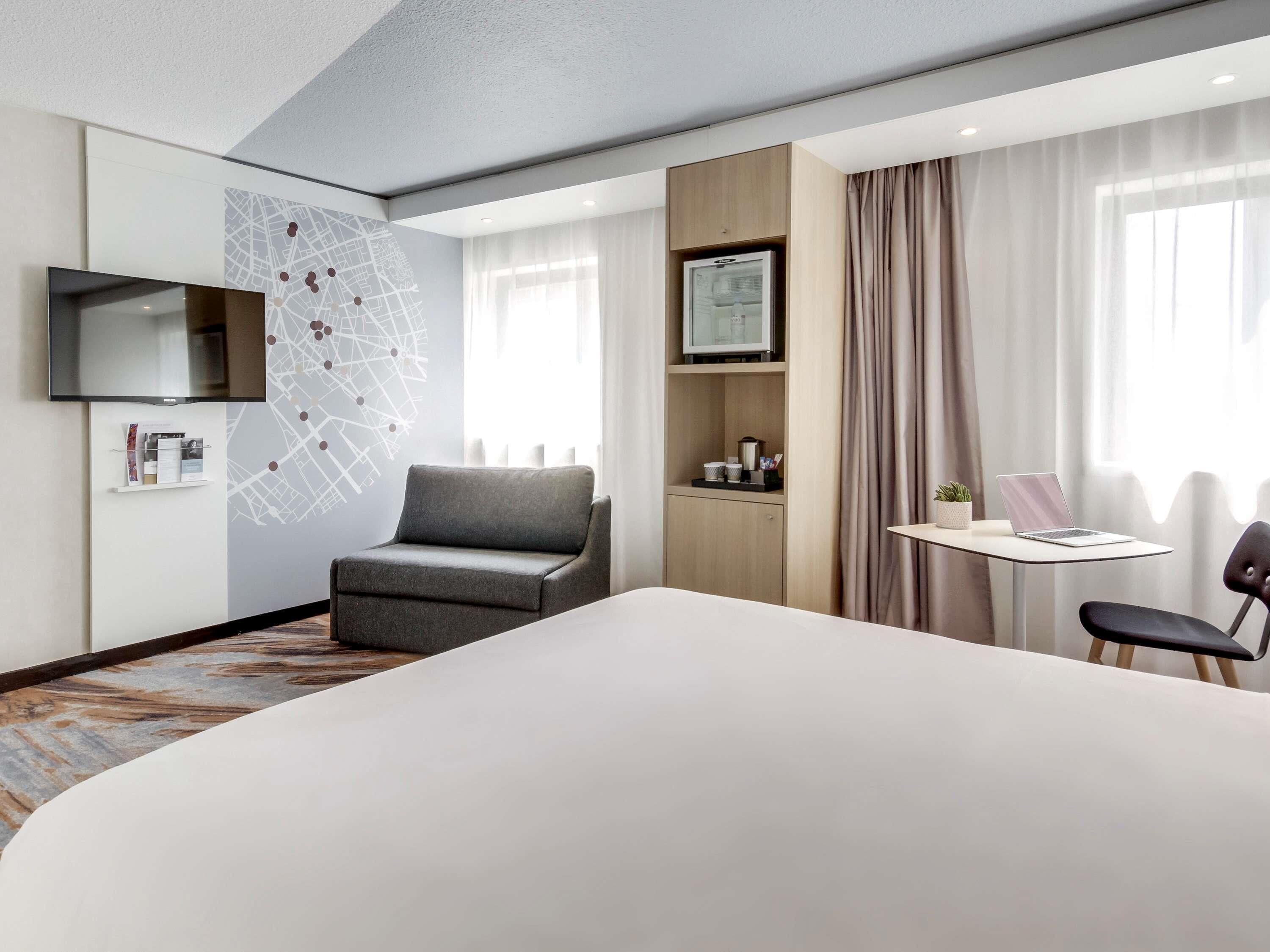 Privilege, Quarto, várias camas | Roupas de cama premium, frigobar, cofres nos quartos, escrivaninha