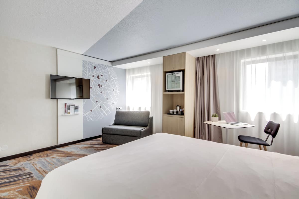 Privilege, Habitación, varias camas | Ropa de cama de alta calidad y minibar