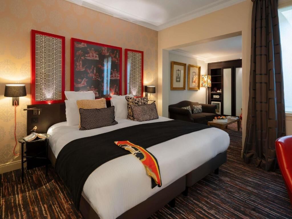 Deluxe Room, City View | Premium bedding, minibar, in-room safe, desk