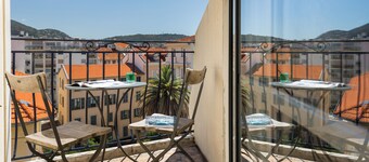 Hôtel Le Grimaldi by Happyculture