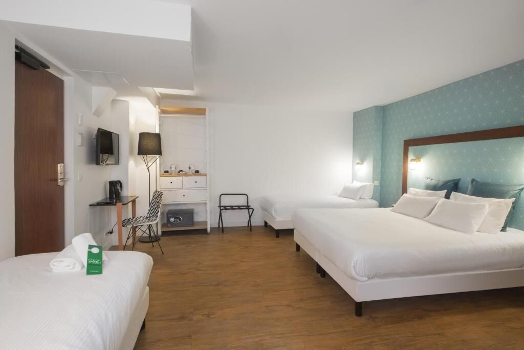 Ropa de cama de alta calidad, minibar, escritorio y insonorización 