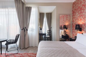Suite Junior Familiale - Hôtel Le Grimaldi by Happyculture (Nice)