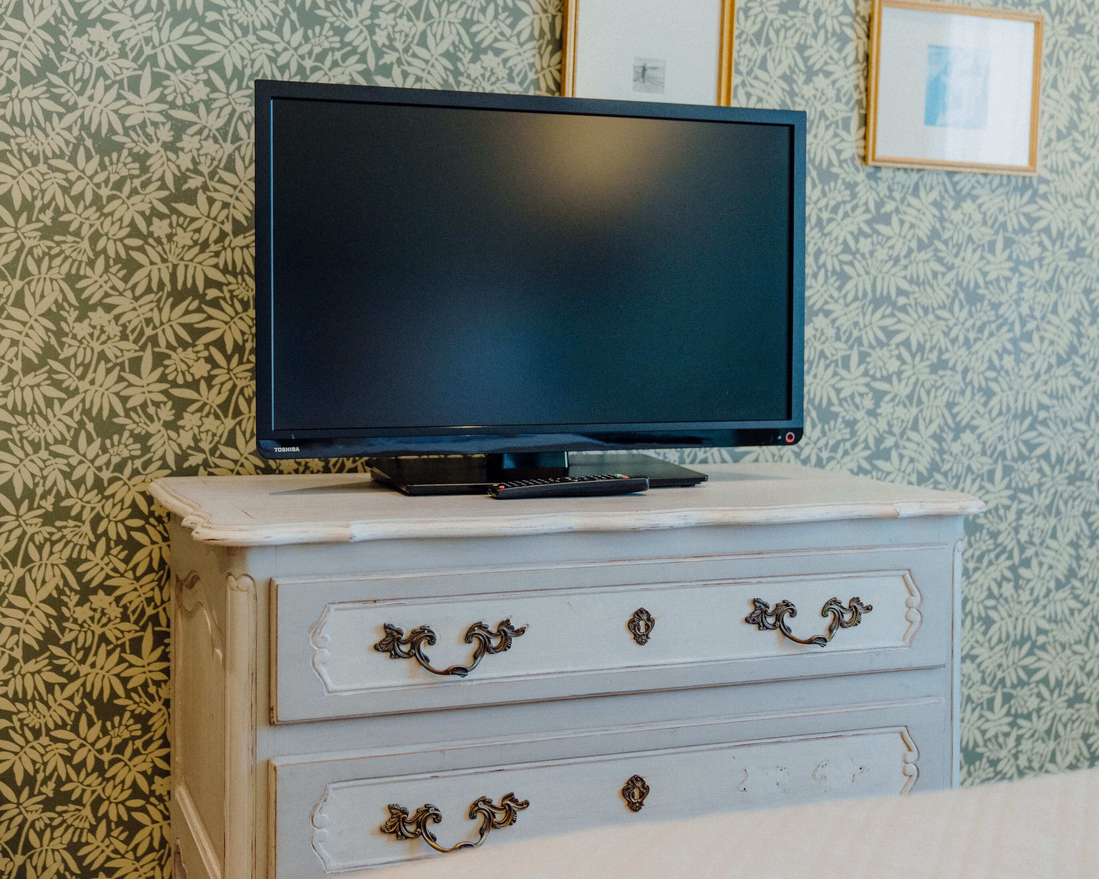 classic double room | 1 bedroom, premium bedding, minibar, desk