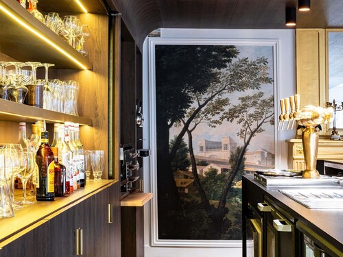 Aigle Noir Hotel Fontainebleau -  MGallery Collection