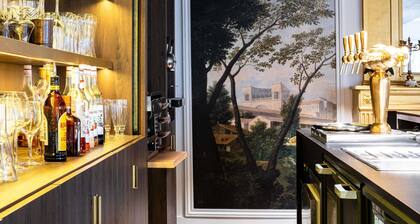 Aigle Noir Hotel Fontainebleau - MGallery Collection