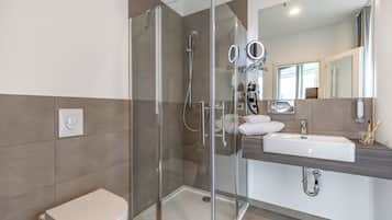 Rainfall showerhead, hair dryer, towels