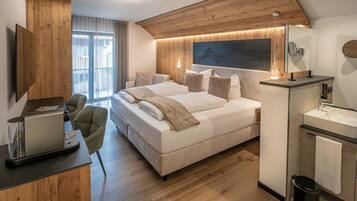 Deluxe Double Room, Balcony