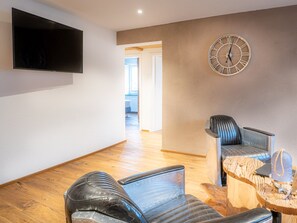 Suite familiar (Herz) | 3 habitaciones, ropa de cama de alta calidad y escritorio 