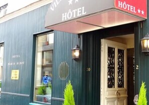 Entrada de la propiedad