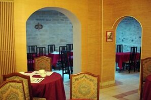 Dining - Villa Du Maine (Paris)