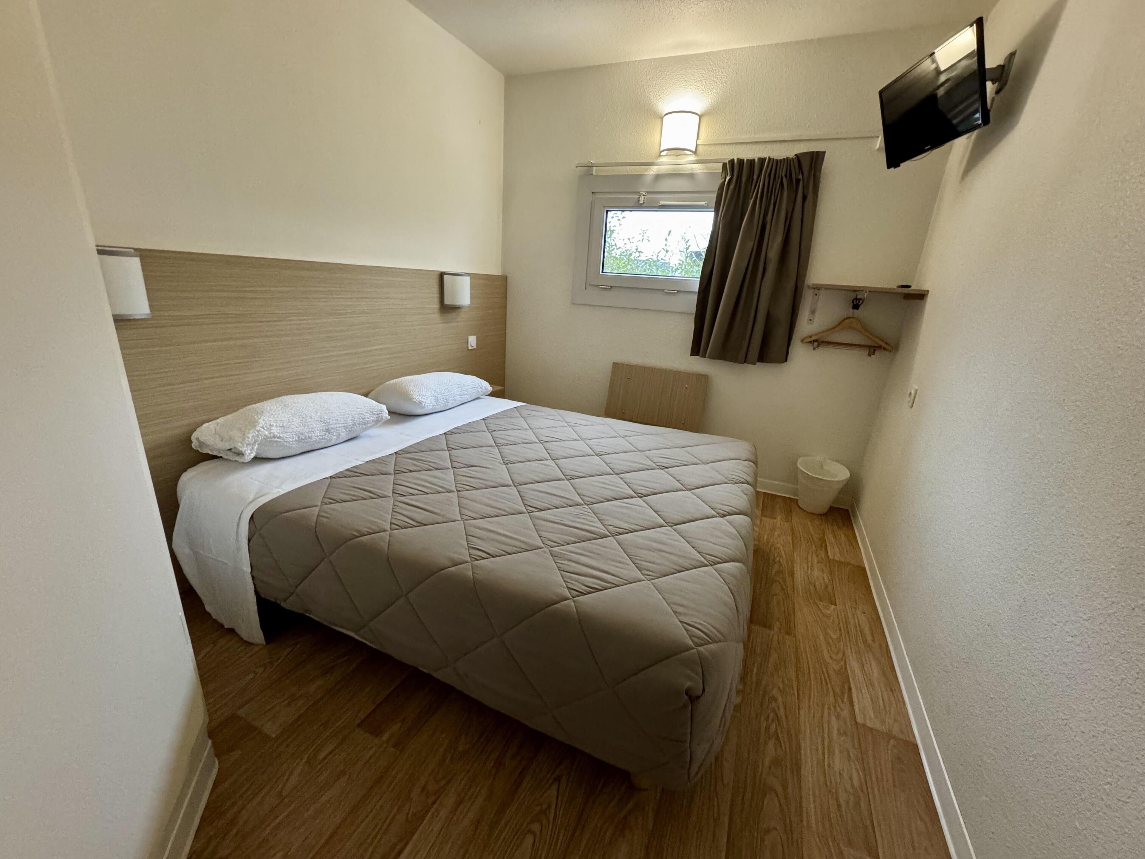 Wifi gratis y ropa de cama 