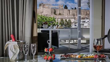 Σουίτα, Βεράντα (Acropolis) | 1 υπνοδωμάτιο, υποαλλεργικά κλινοσκεπάσματα, μίνι μπαρ
