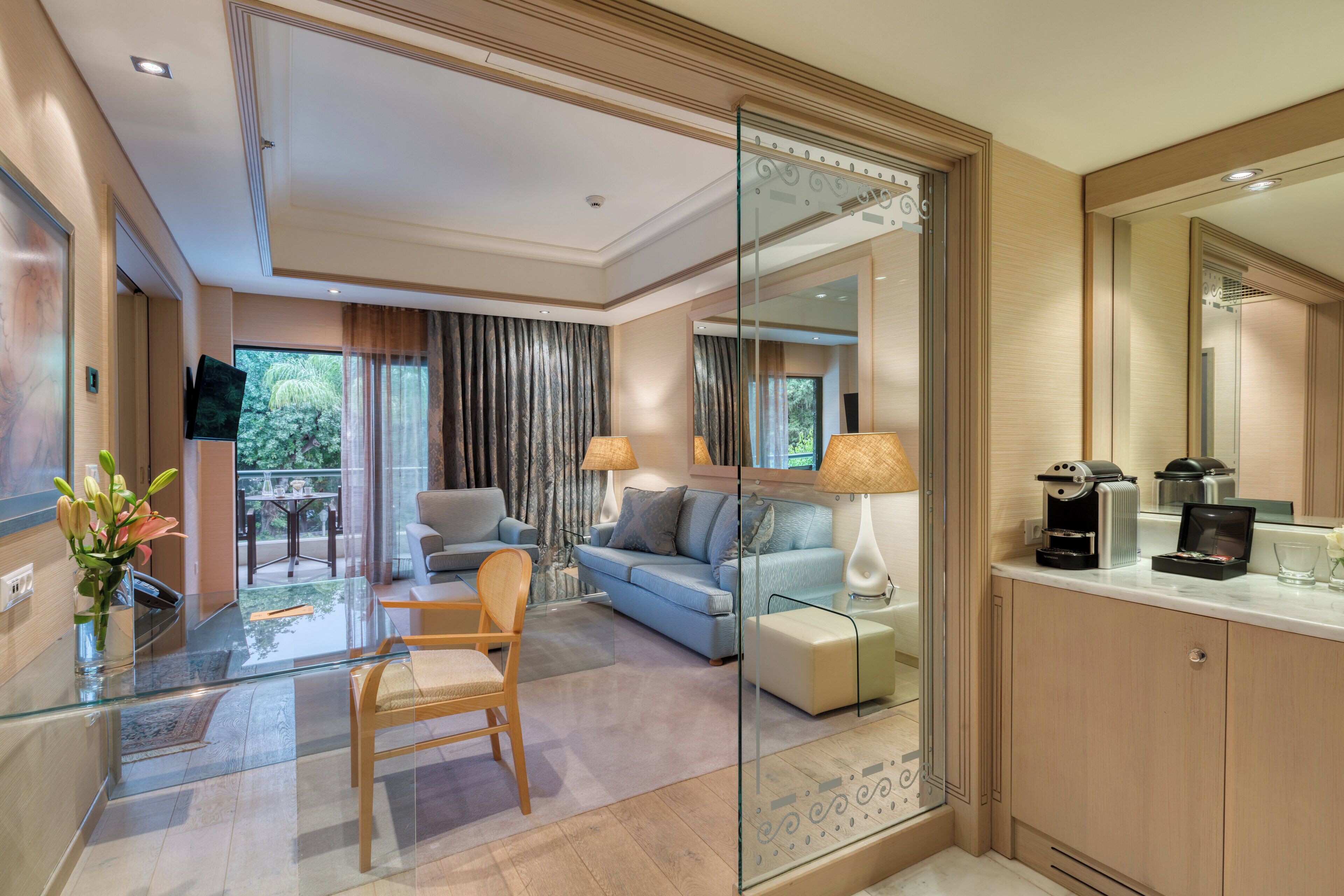 executive room | 1 bedroom, egyptian cotton sheets, premium bedding, minibar
