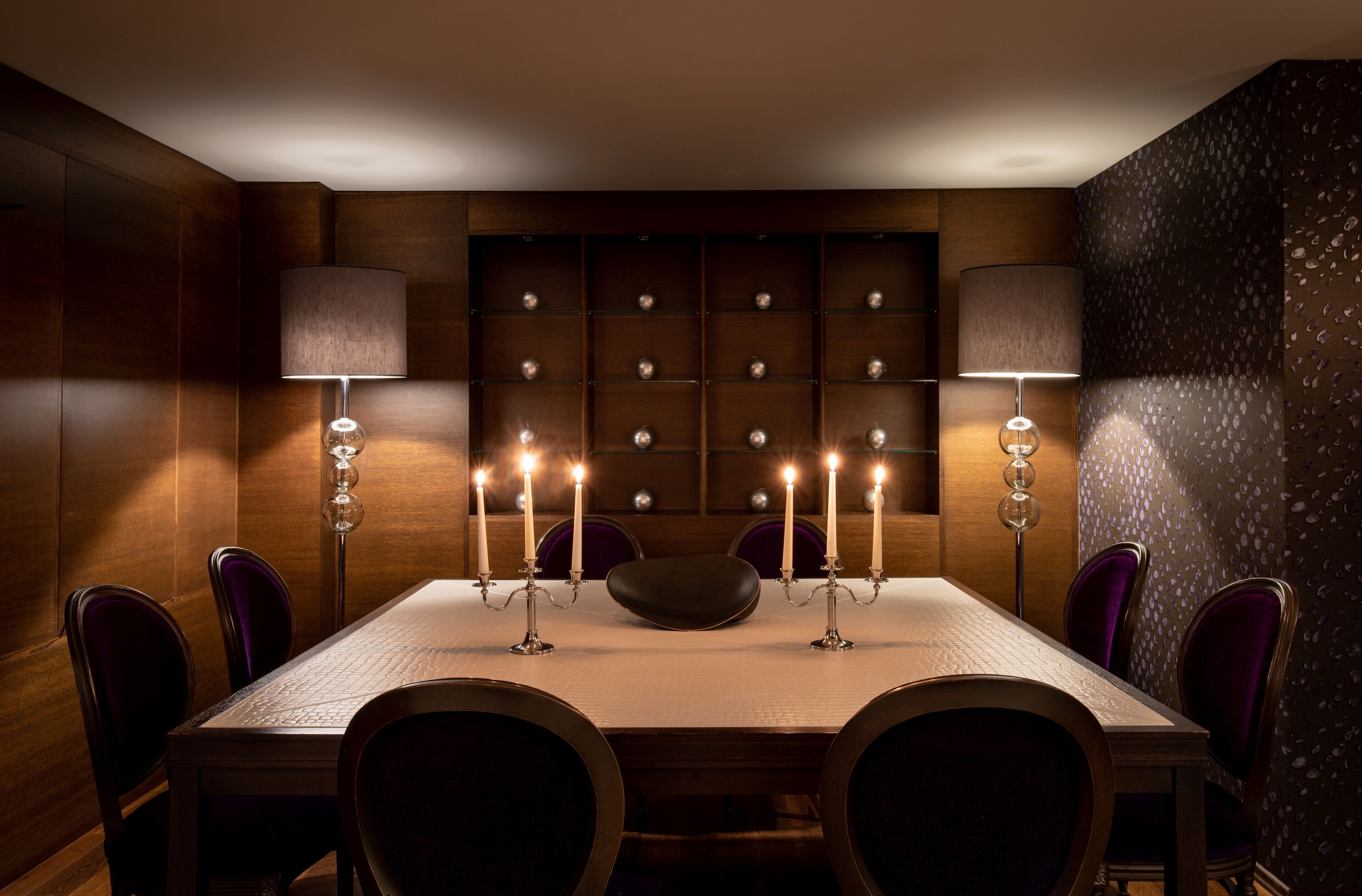 2 restaurants, breakfast, lunch, dinner served; mediterranean cuisine