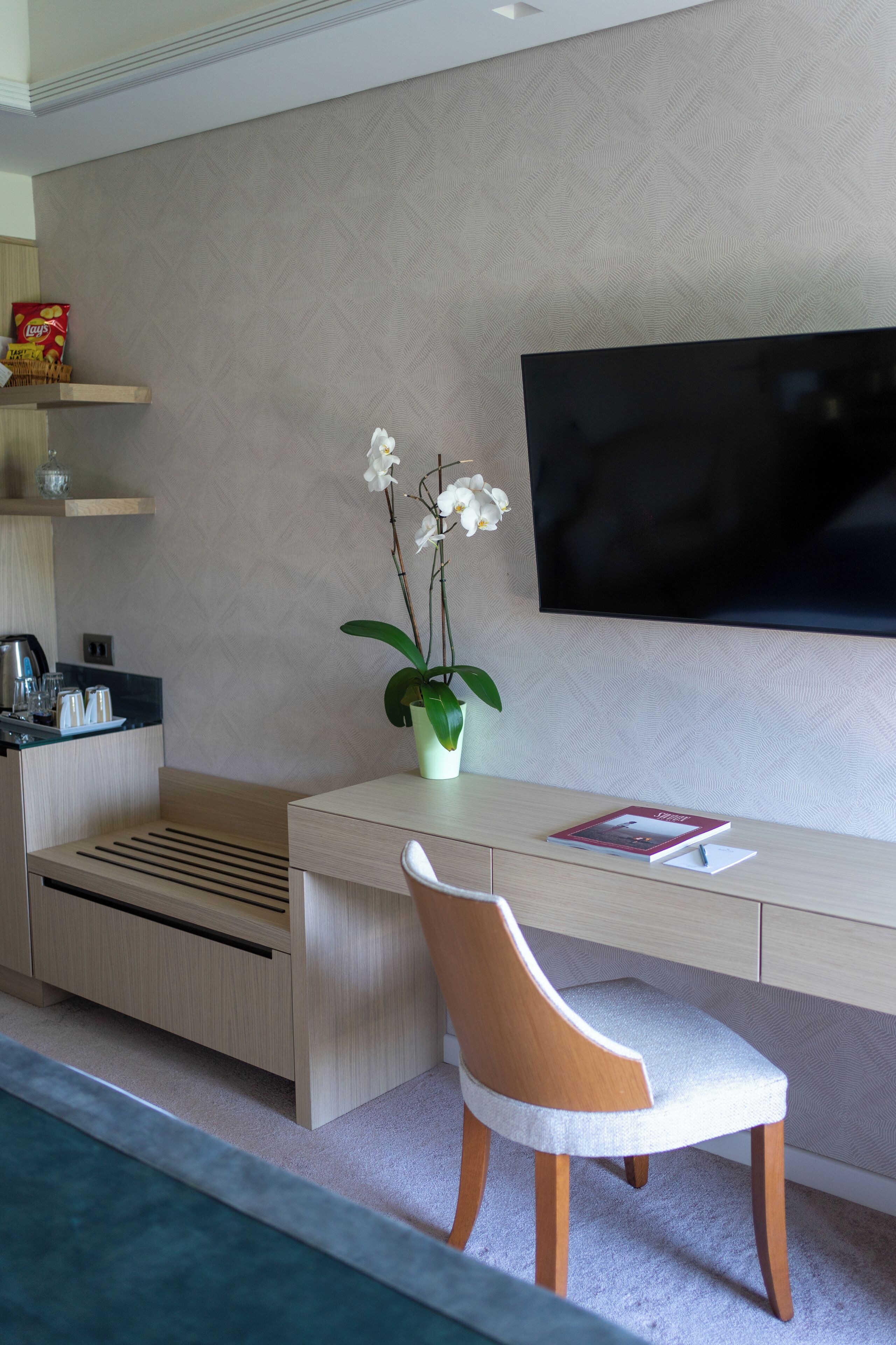 premium deluxe double room | 1 bedroom, egyptian cotton sheets, premium bedding, minibar