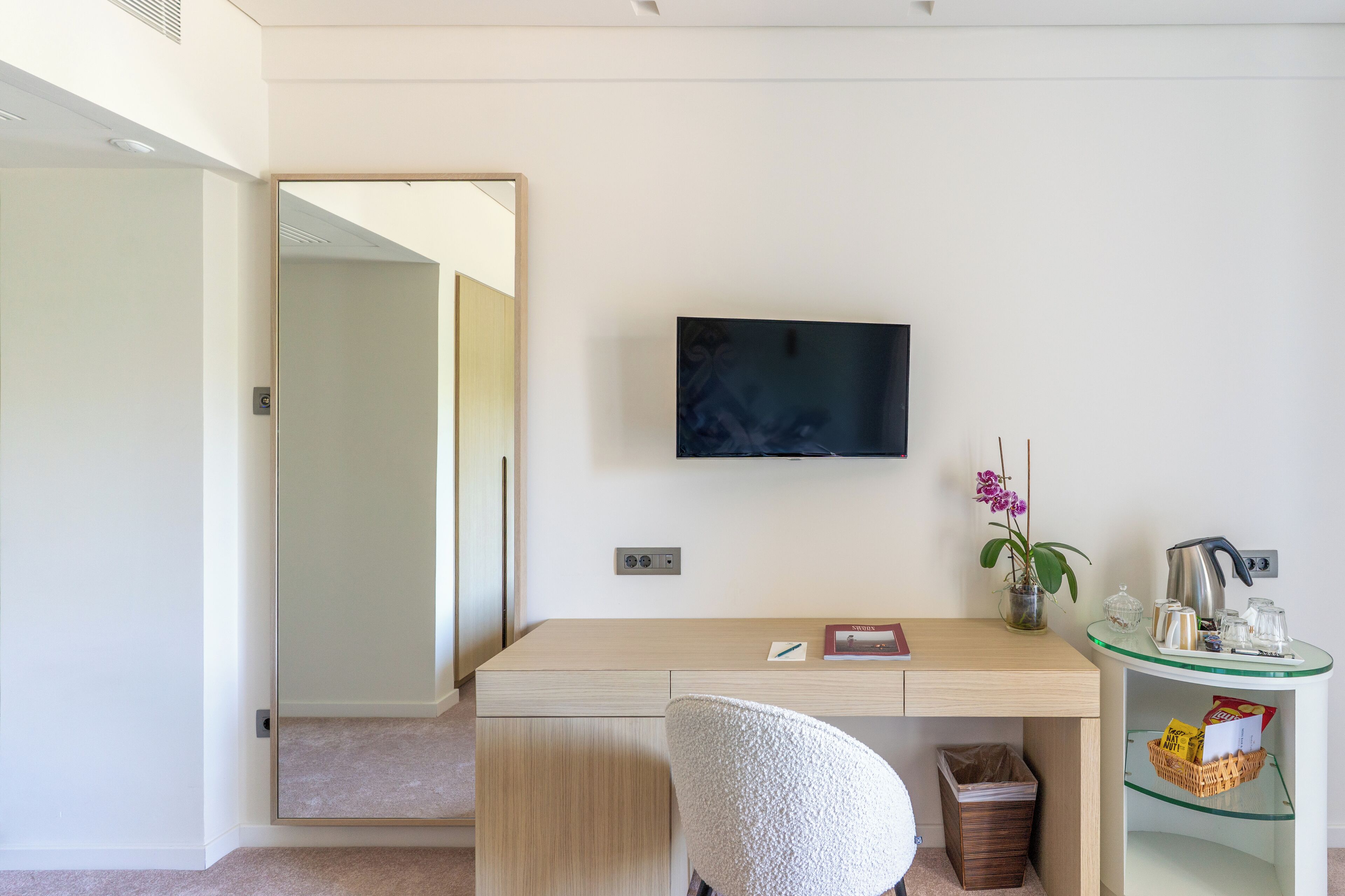 superior double room | 1 bedroom, egyptian cotton sheets, premium bedding, minibar