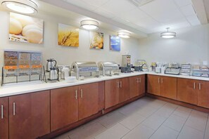 Petit déjeuner continental compris tous les jours