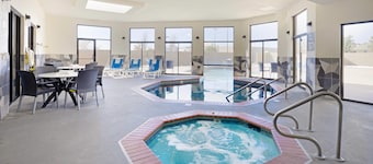 Comfort Inn & Suites Wichita Northeast