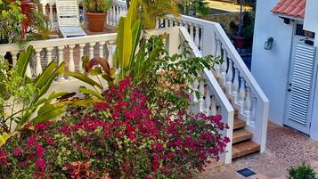Sundeck
