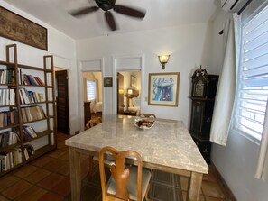 2 Bedroom Apartment Suite | Ryokan dining