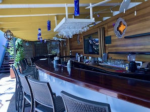 Bar (en la propiedad)