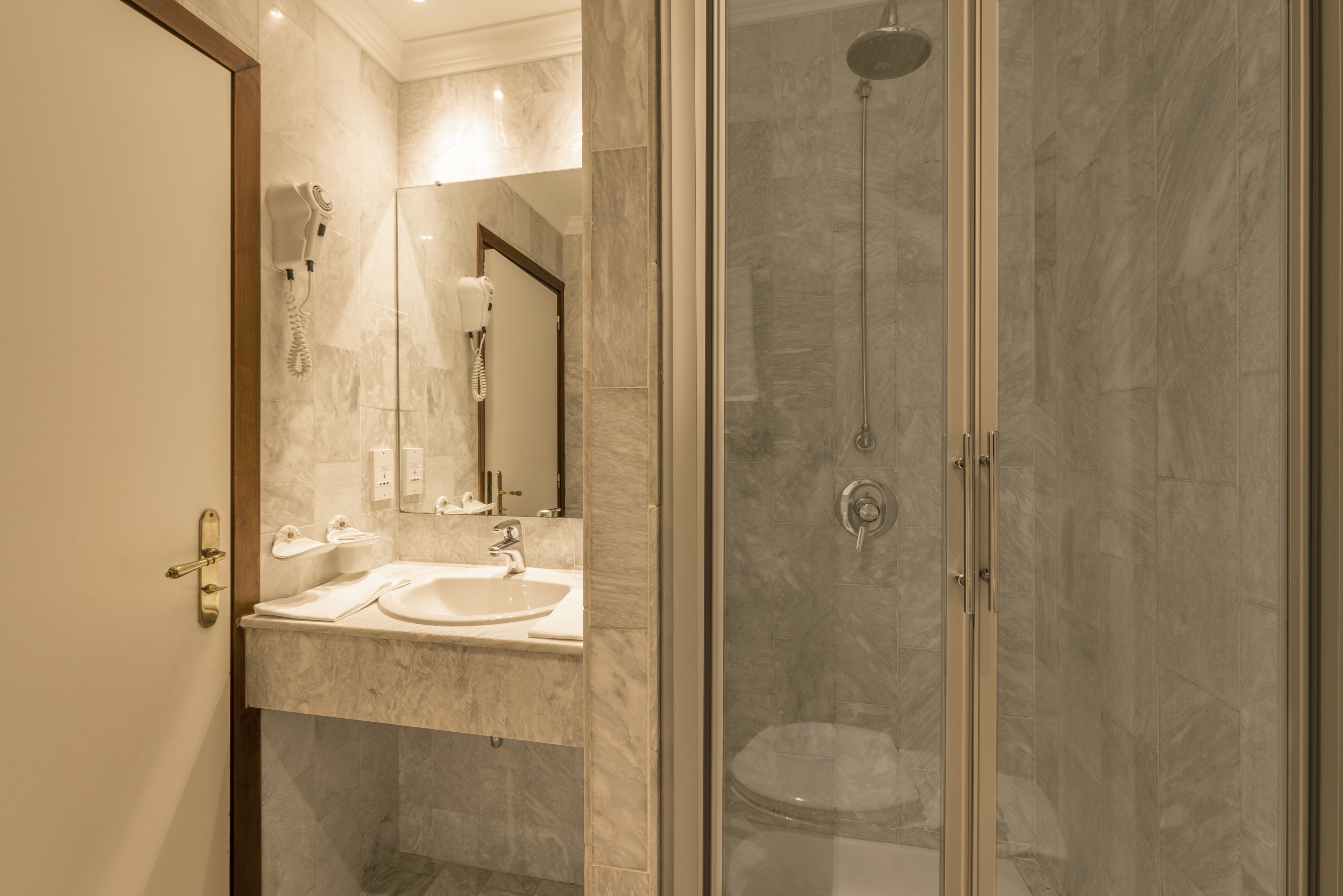 Foto - Ambassador-Monaco