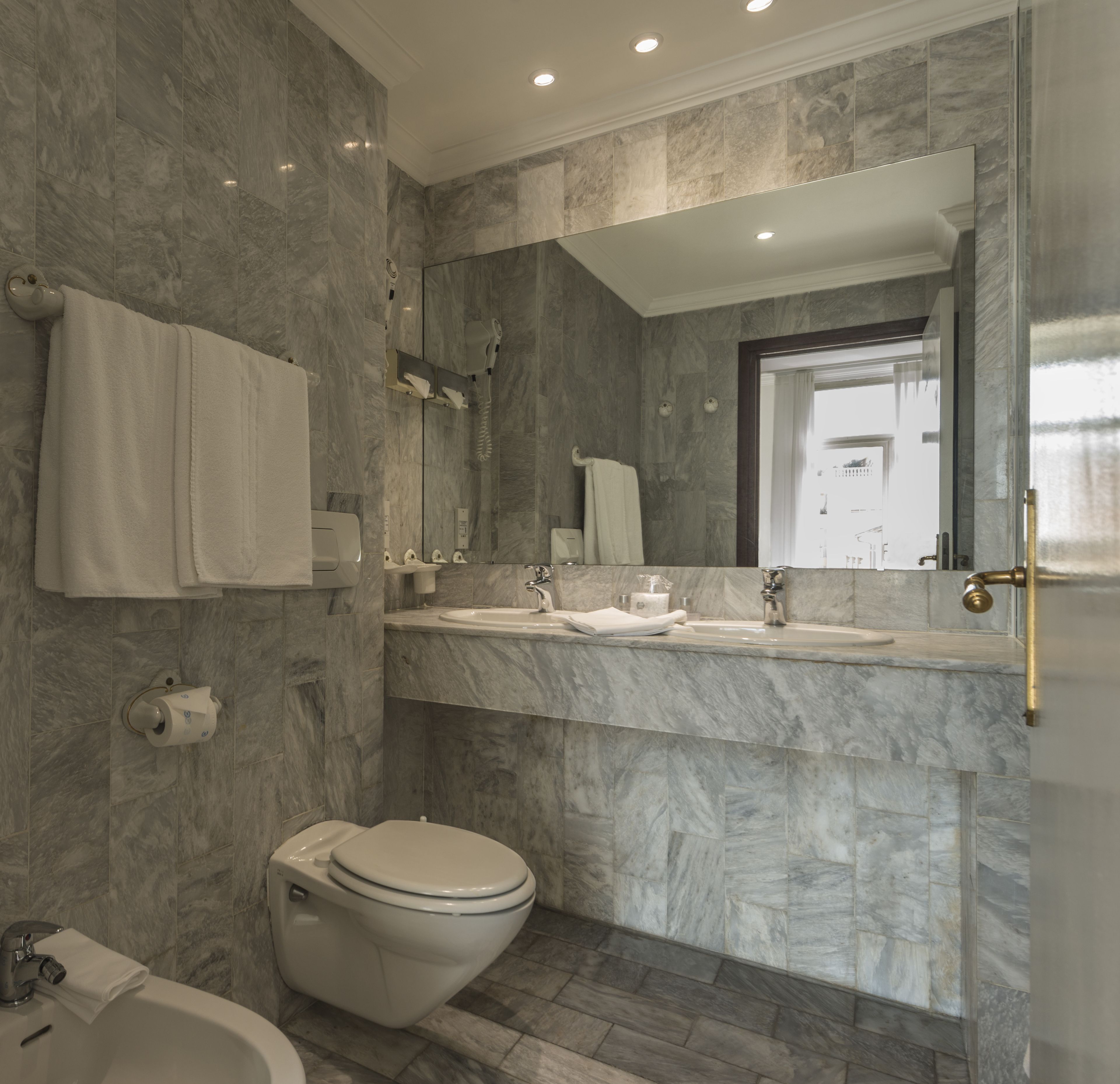 Foto - Ambassador-Monaco