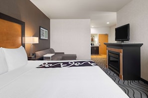 Chambre Deluxe, 1 très grand lit et 1 canapé-lit, non-fumeur