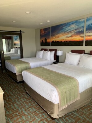 書桌、熨斗/熨衫板、免費嬰兒床、免費 Wi-Fi