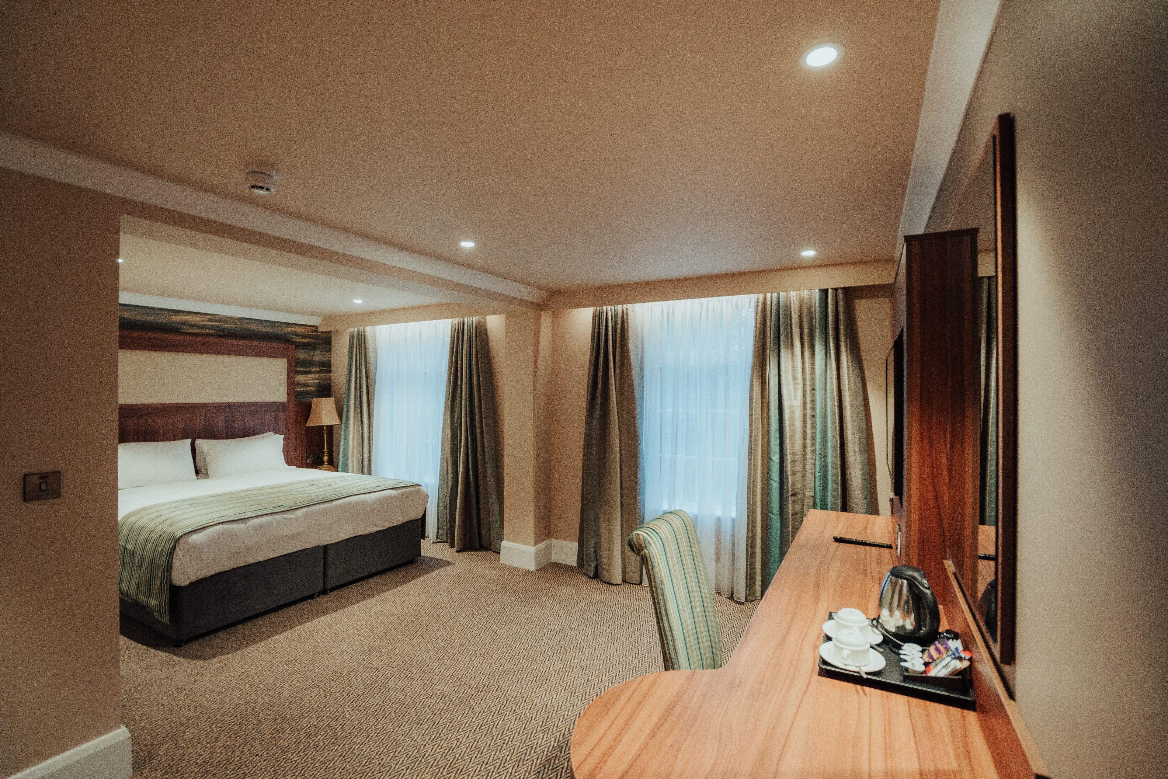 classic double room, 1 double bed | 1 bedroom, individually decorated, individually furnished, desk