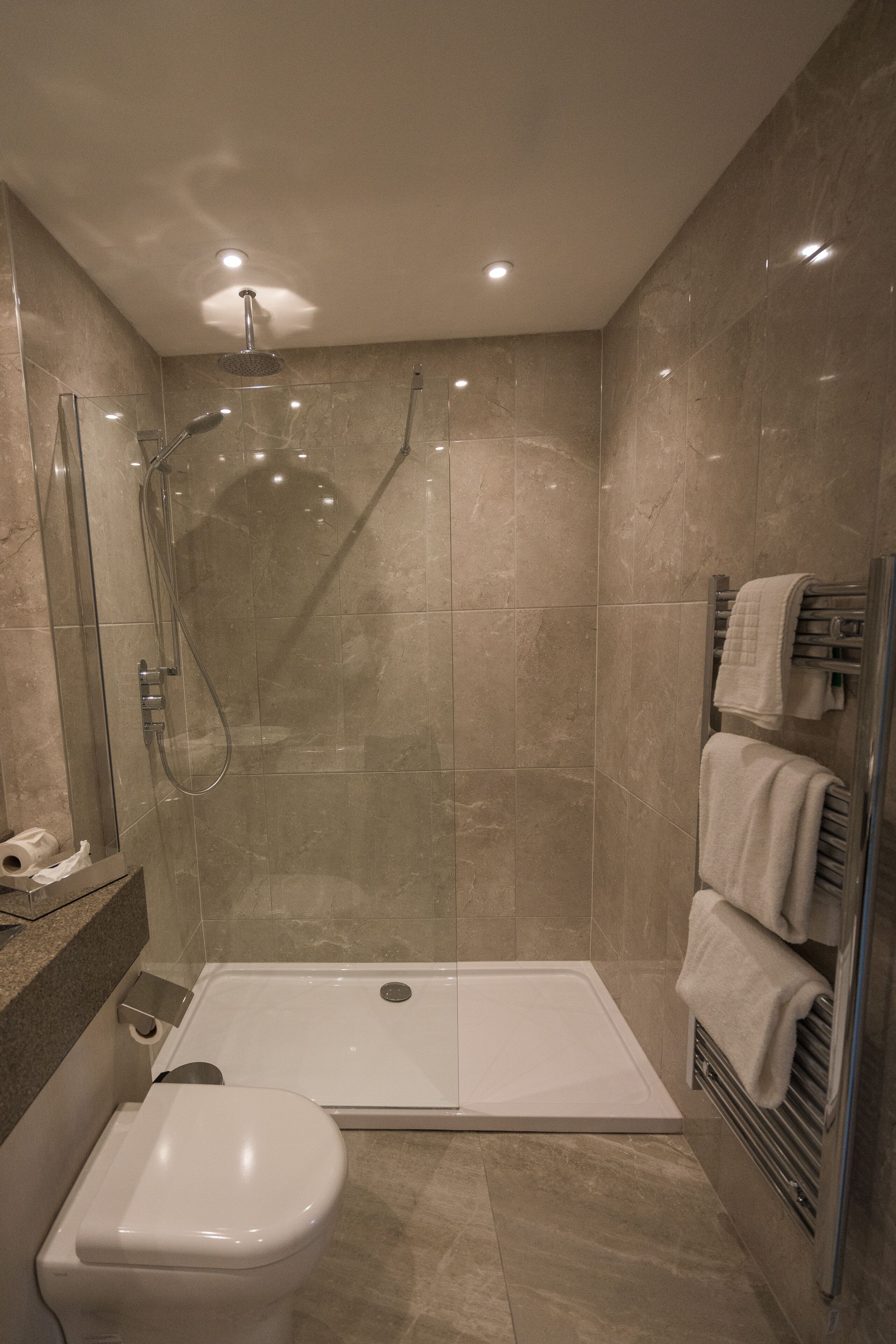 executive room, 1 king bed | bathroom | free toiletries, hair dryer, towels