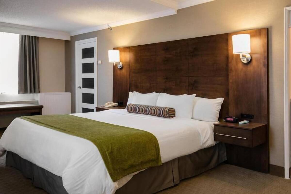 In-room safe, desk, laptop workspace, blackout drapes