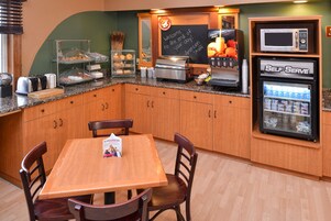 Free daily buffet breakfast