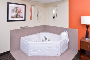 Hochwertige Bettwaren, Pillowtop-Betten, Schreibtisch