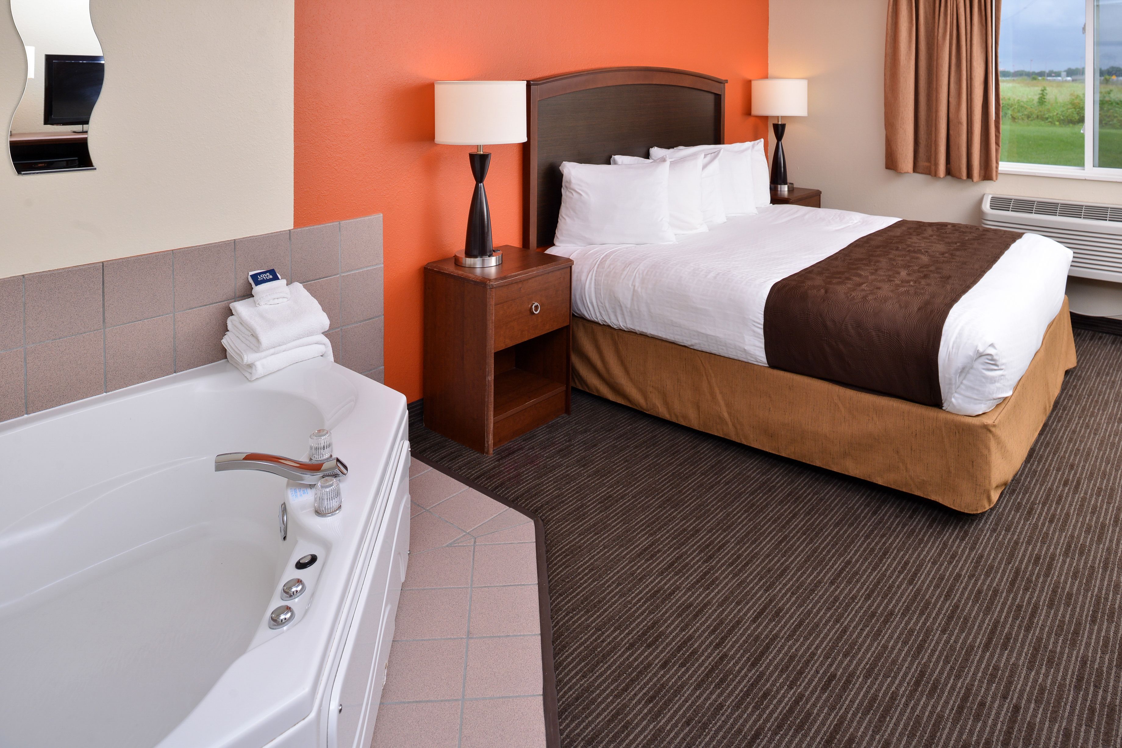 room, 1 king bed, non smoking | premium bedding, pillow-top beds, desk, laptop workspace