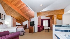 Studiosuite, 1 kingsize-seng, ikke-røyk | Safe på rommet, skrivebord, strykejern/-brett og barnesenger (inkludert)