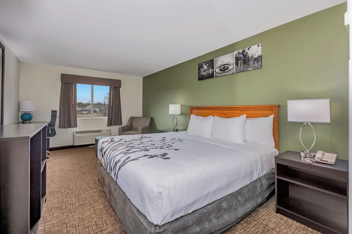 In-room safe, blackout drapes, iron/ironing board